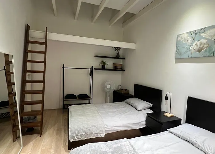 3 Bedroom Town House In Central Muswell Hill London