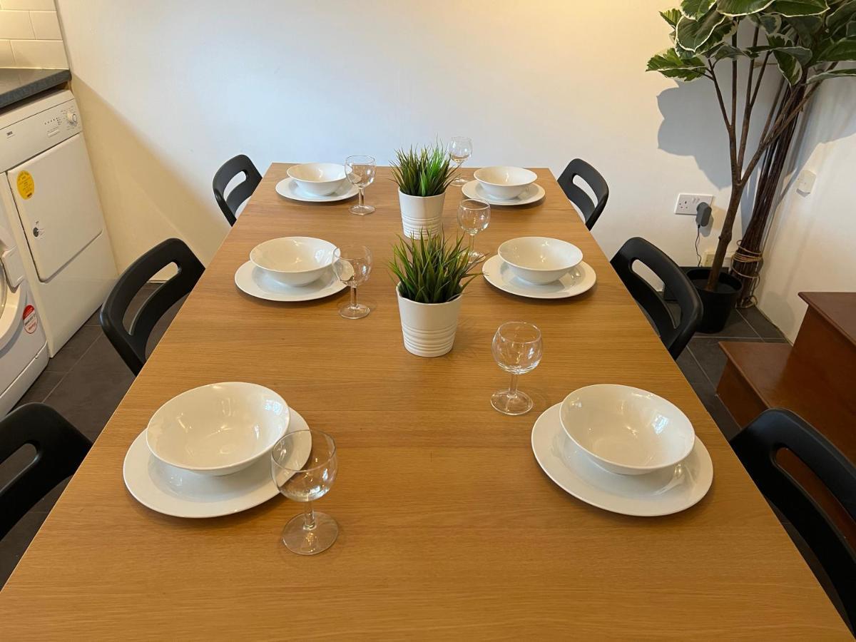 3 Bedroom Town House In Muswell Hill Casa de Férias Londres