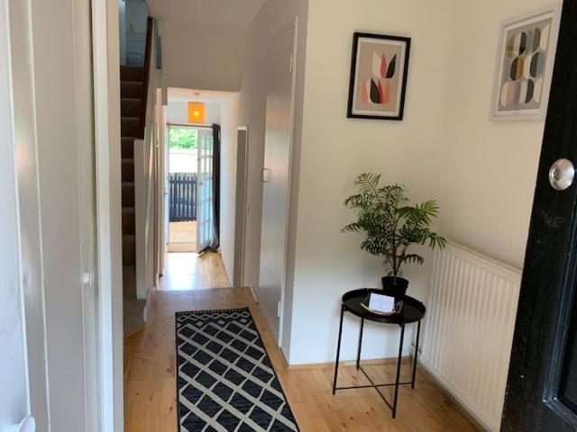 3 Bedroom Town House In Muswell Hill Casa de Férias *
